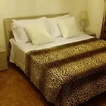 Il Marchese Del Grillo بيت ضيافة روما