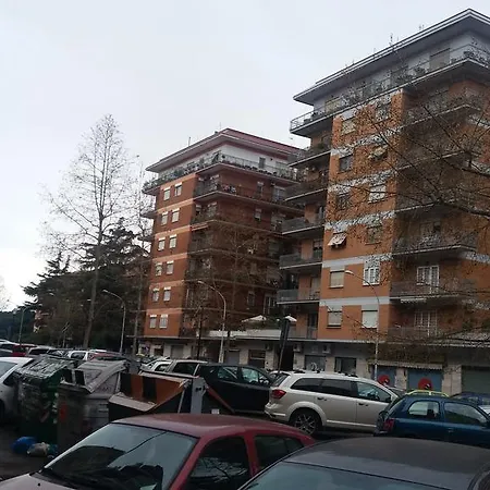 Il Marchese Del Grillo بيت ضيافة *